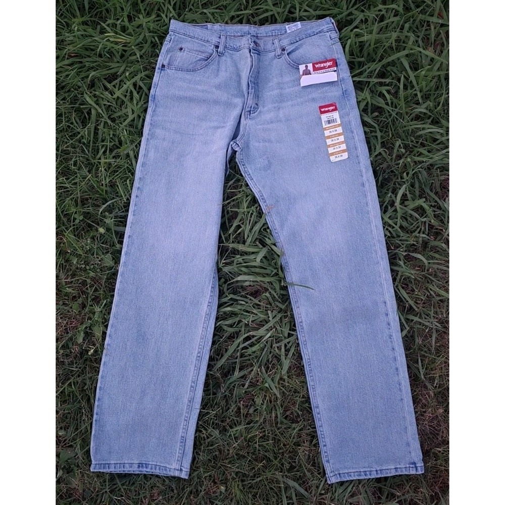 Wrangler Men's 36x34 Five Star Jeans Relaxed Fit Stretch Light Wash Denim NWT